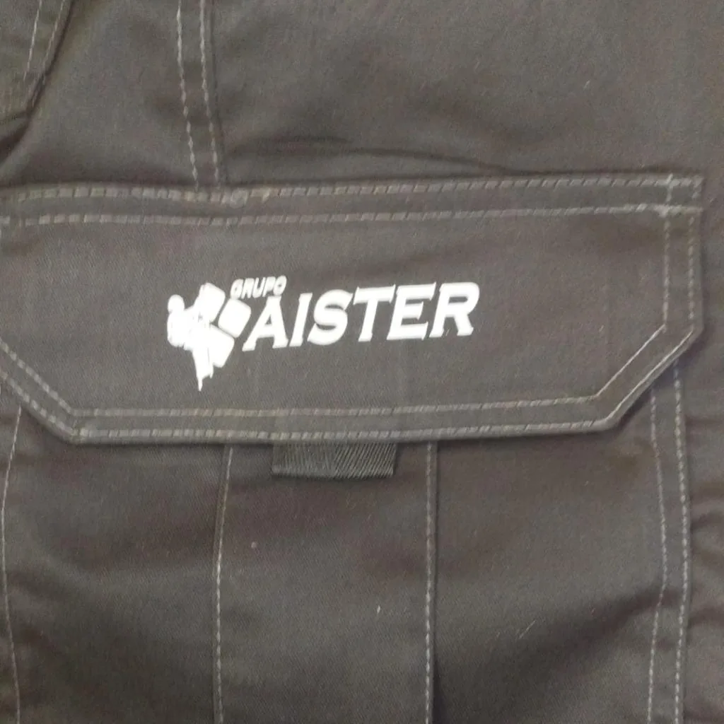 Pantalón con logotipo estampado en DTF en - impresion dtf