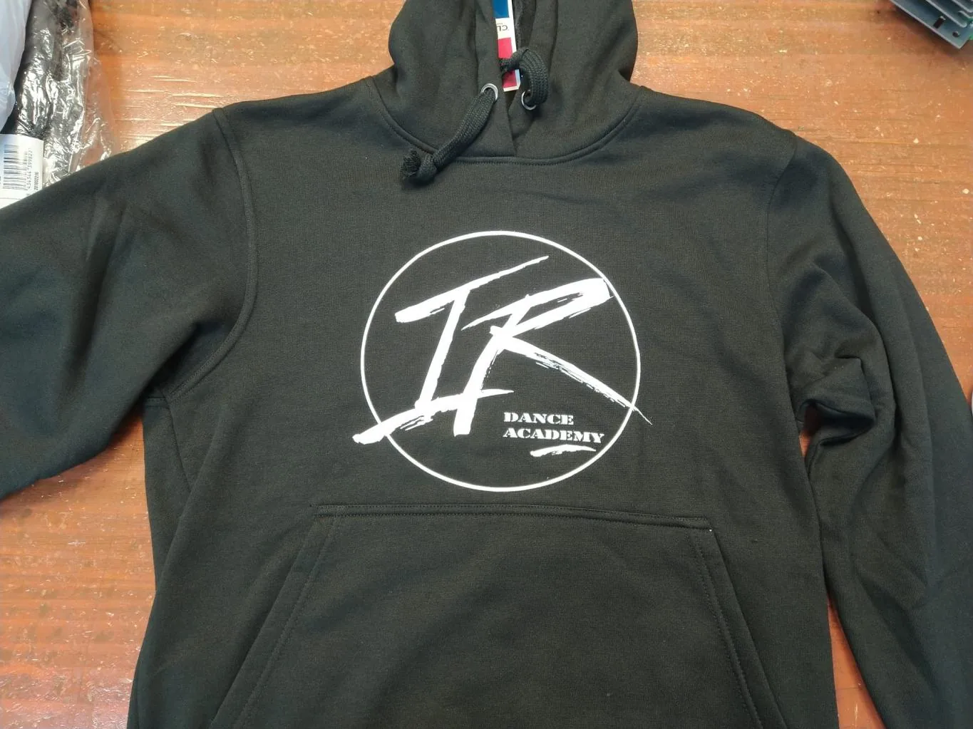 Sudadera con logotipo serigrafiado en frontal centrado