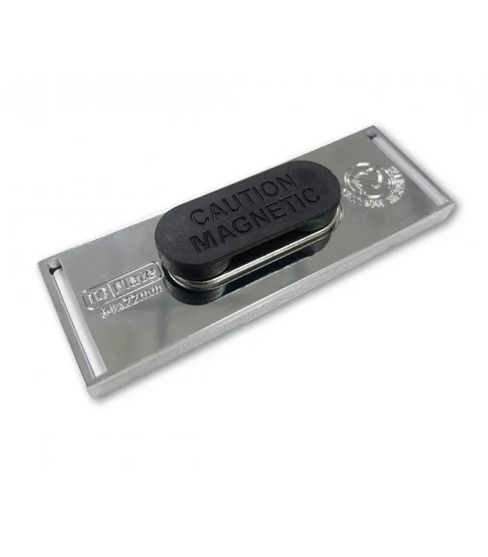 identificador-personalizable-con-cierre-magnetico-plm-64.webp
