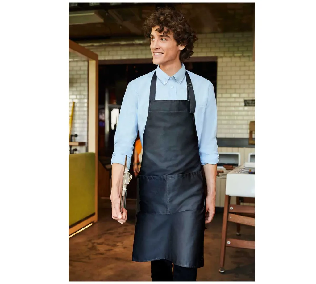 sols-delantal-gala-con-bolsillos-negro-01.webp
