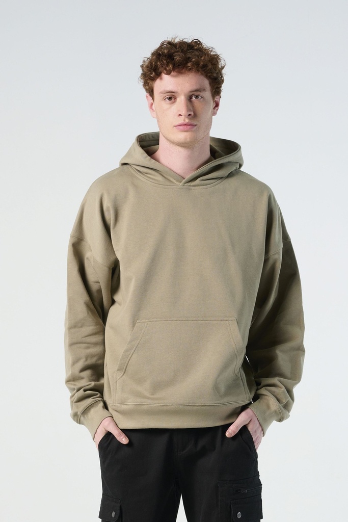 sudadera-unisex-oversize-3813-foto-modelo