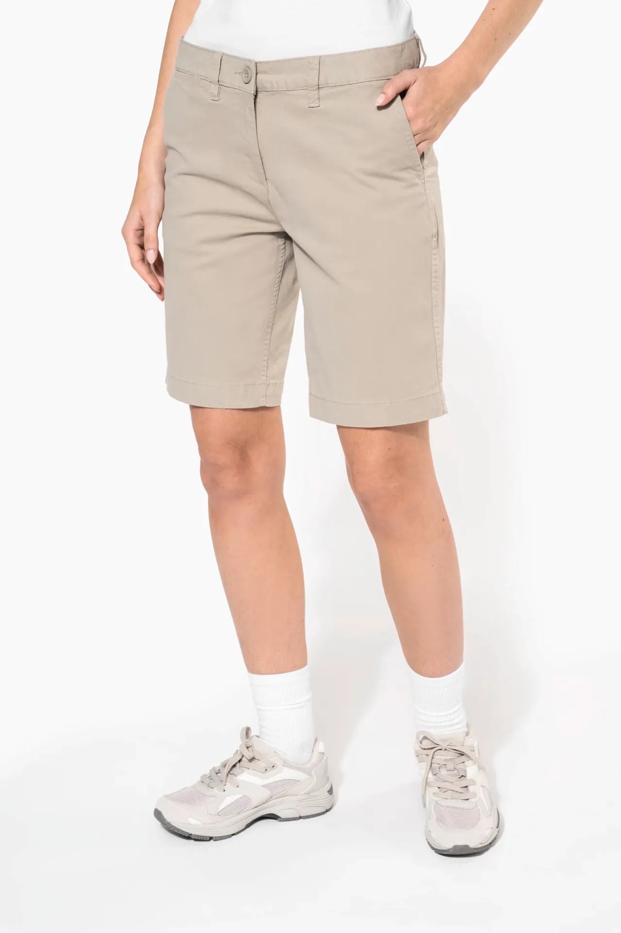 PANTALON CORTO SRA CHINO CORTE MODERNO 98%ALG 2%ELASTAN